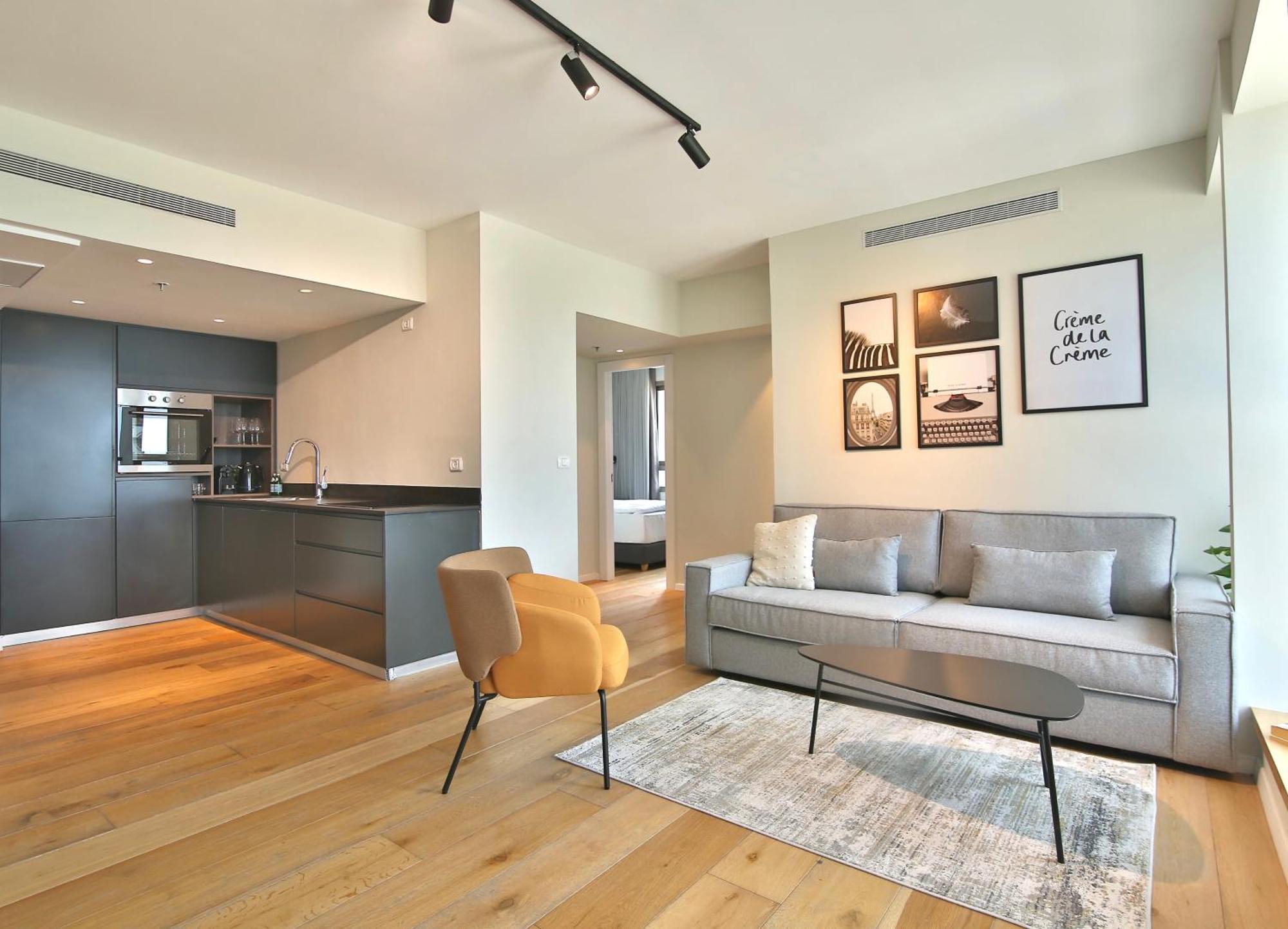 Luxury Suites By Notaly Ariel - Carmel Beach Haifa Room photo